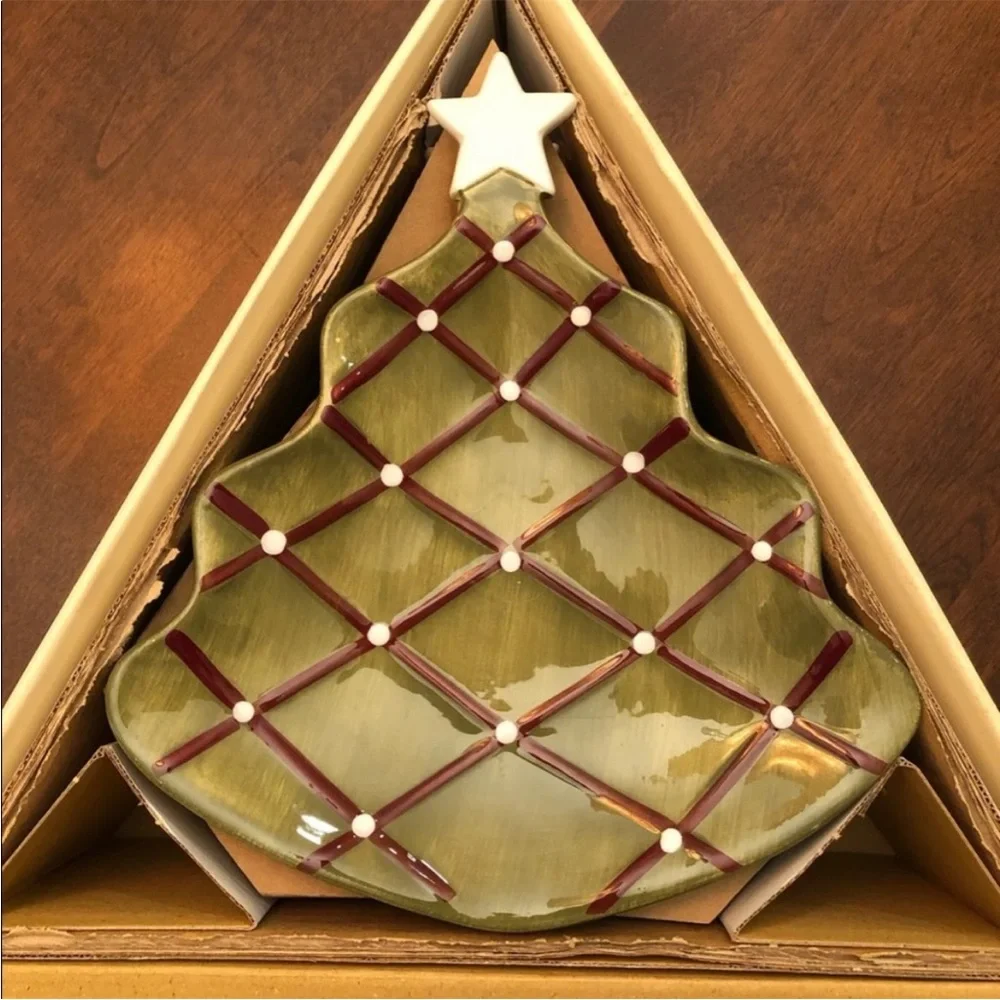 Pottery Barn Christmas tree plates (set of 4)